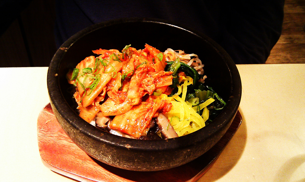 makanan pedas kimchi dolsot bibimbap spicy dish korean