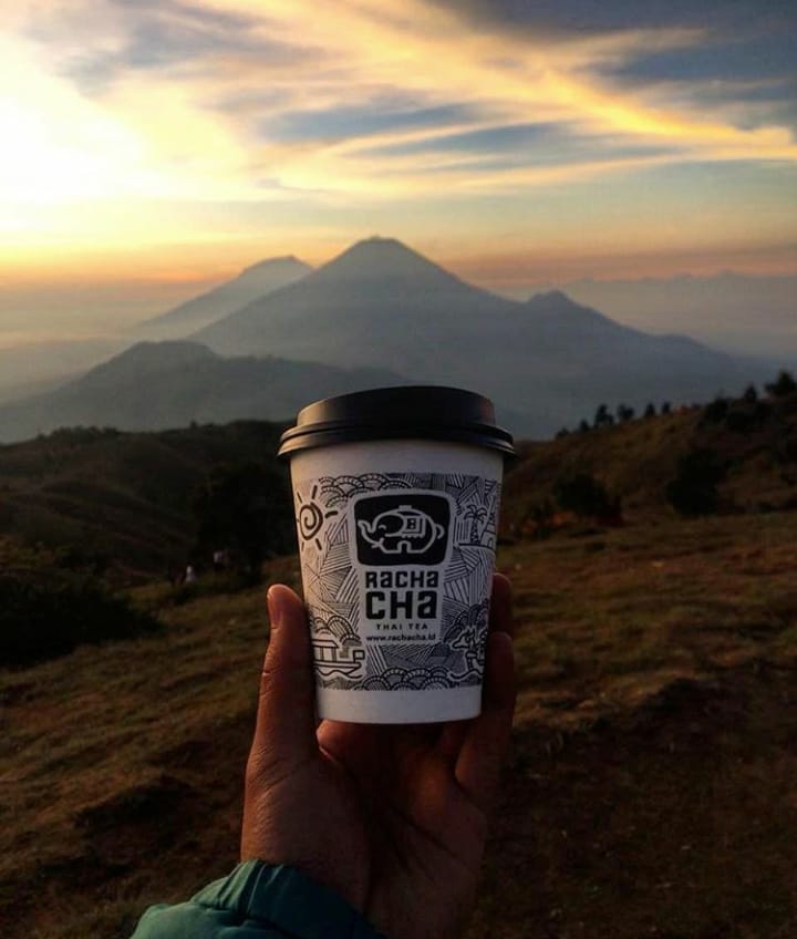 gambar minuman thai tea rachacha buka kerjasama franchise